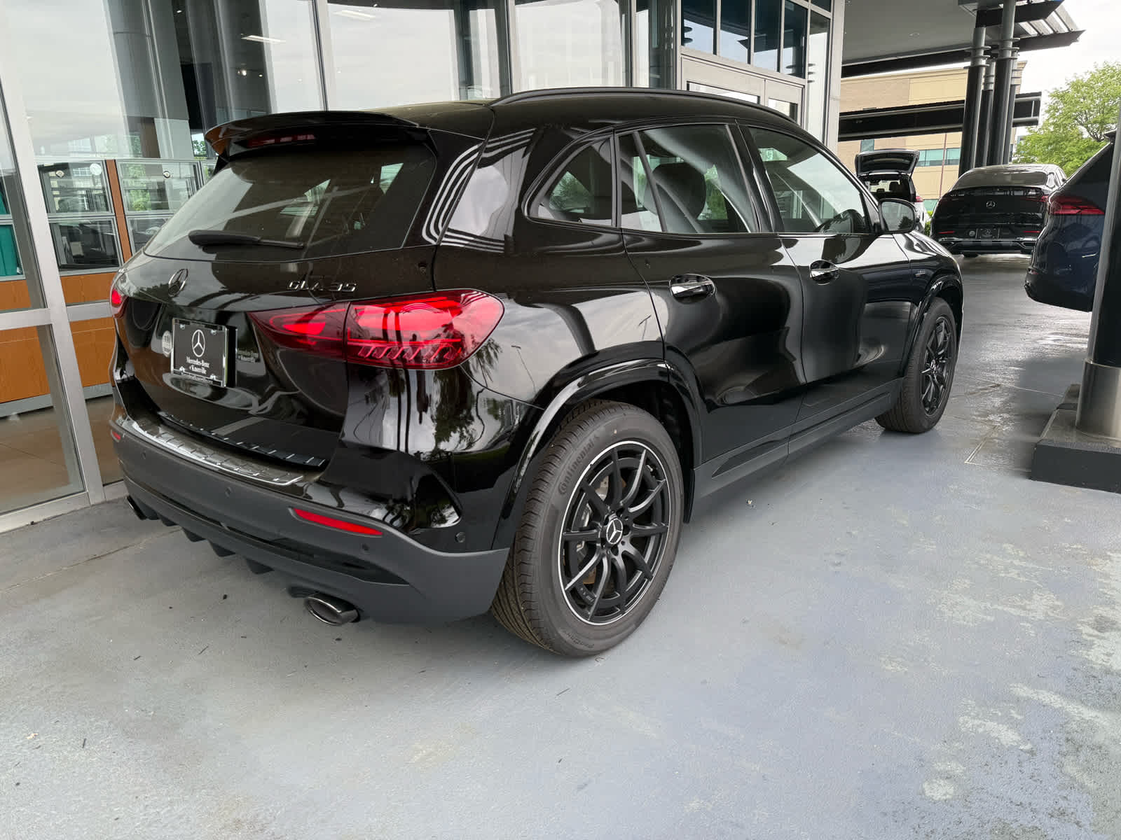 2025 Mercedes Benz GLA AMG 35 4MATIC photo 2