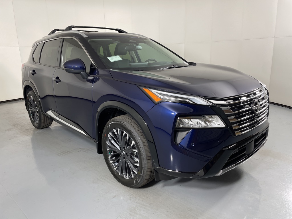 2025 Nissan Rogue Platinum photo 2