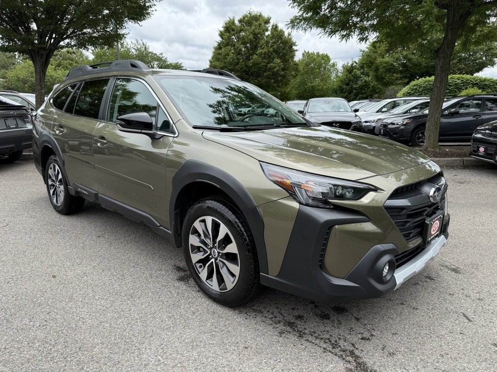 2023 Subaru Outback Limited photo 3