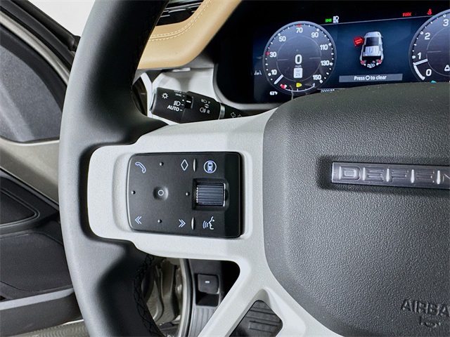 2025 Land Rover Defender 110 S photo 2