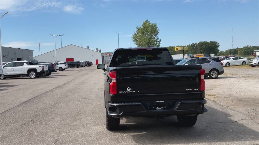 2021 Chevrolet Silverado 1500 Custom photo 7