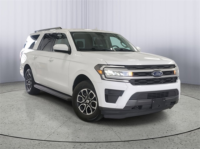 2022 Ford Expedition MAX XLT photo 2