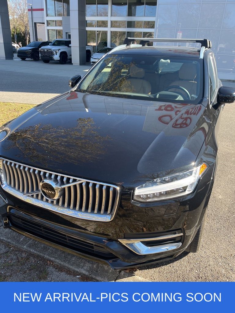 2022 Volvo XC90 Inscription's photo