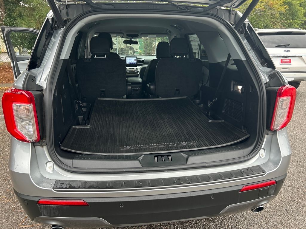 2022 Ford Explorer XLT photo 23