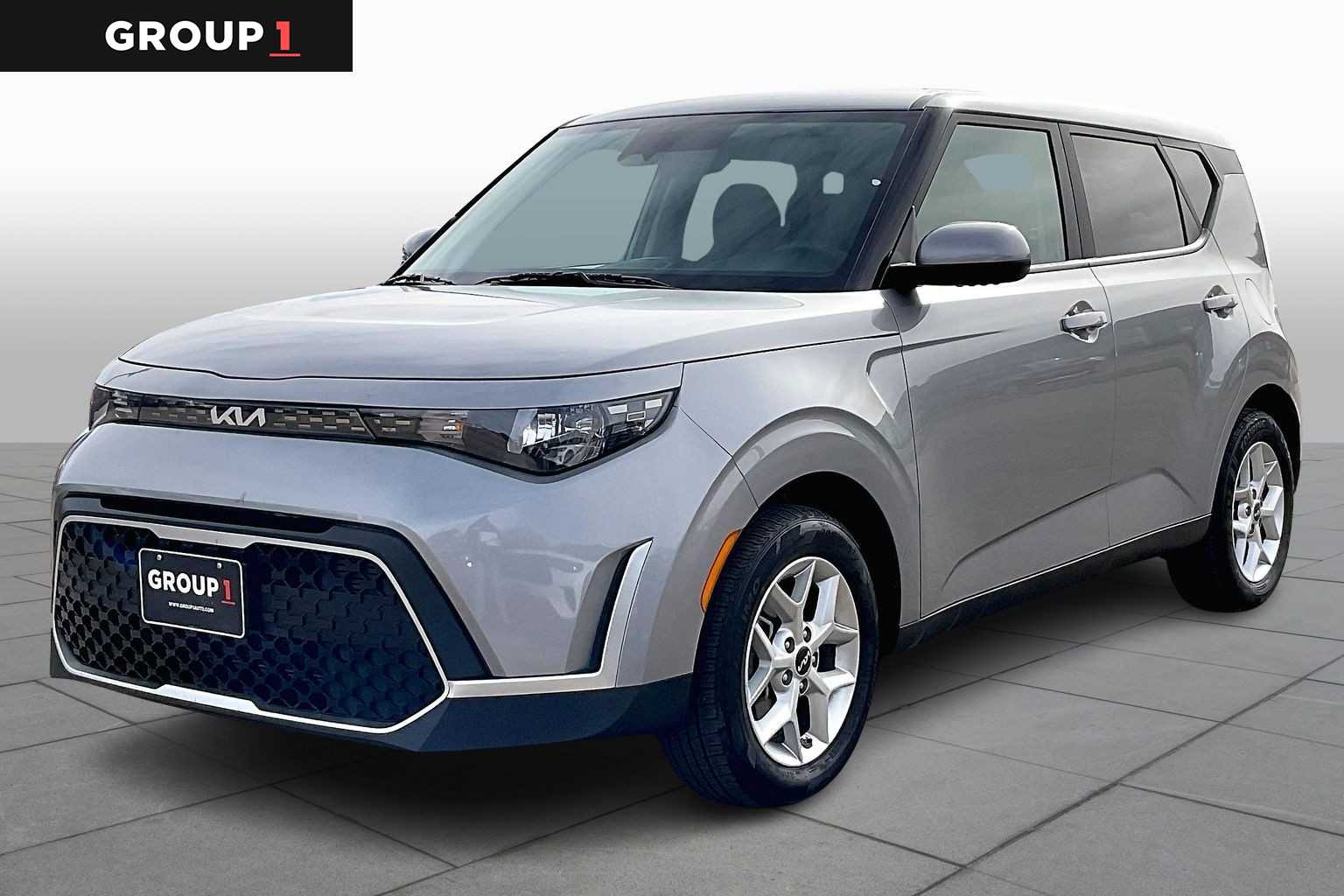 2024 Kia Soul LX's photo
