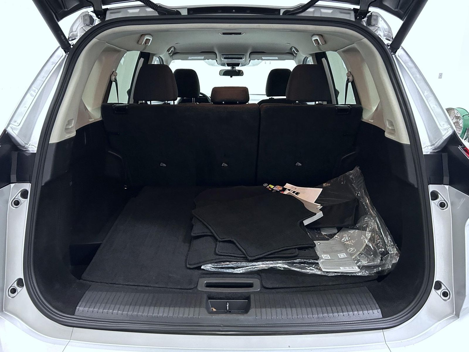 2024 Nissan Rogue SV photo 21