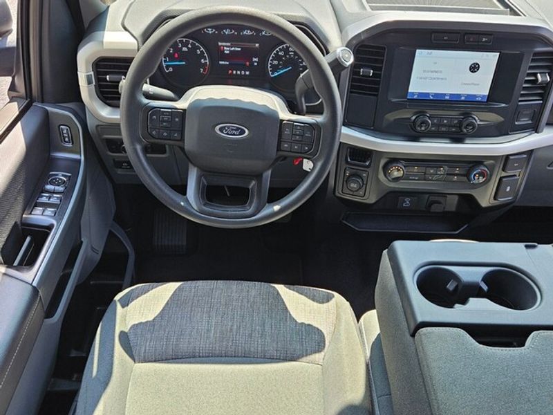 2023 Ford F-150 XLT photo 7