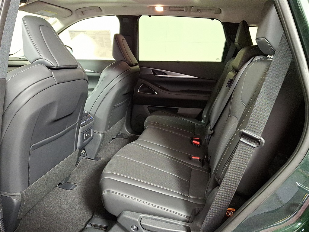 2026 Infiniti QX60 Luxe AWD photo 9
