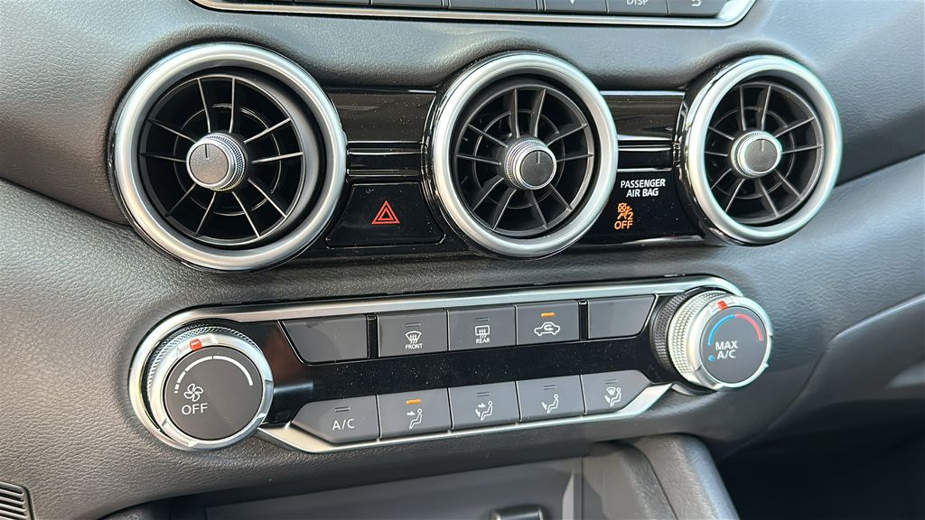 2025 Nissan Sentra S photo 17