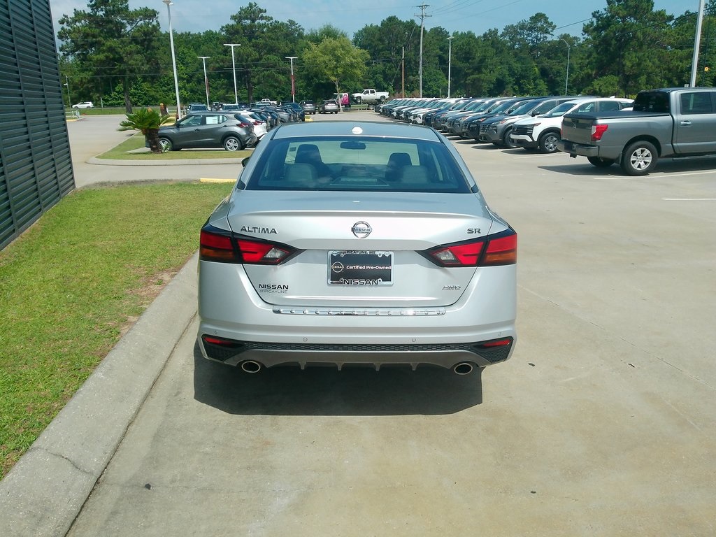 2022 Nissan Altima 2.5 SR photo 4