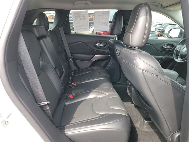 2021 Jeep Cherokee Latitude Lux photo 13