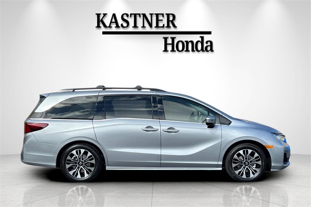 2026 Honda Odyssey Elite photo 2