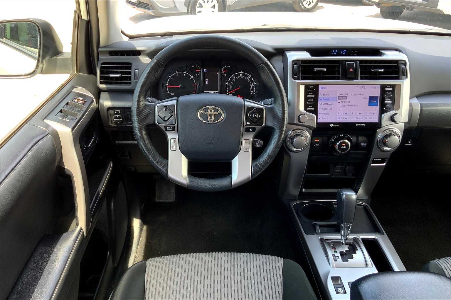 2024 Toyota 4Runner SR5 photo 5