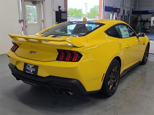 2024 Ford Mustang GT Premium photo 4