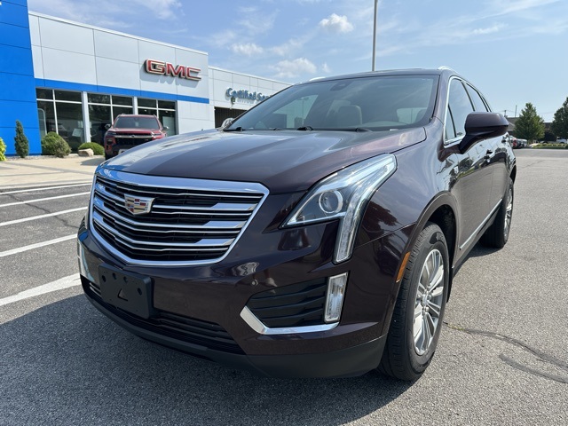 2018 Cadillac XT5 Luxury photo 2
