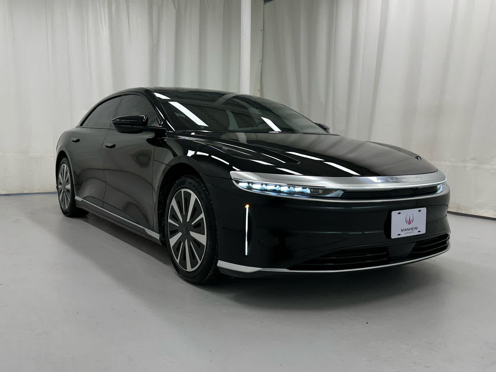 2023 Lucid Air Pure's photo