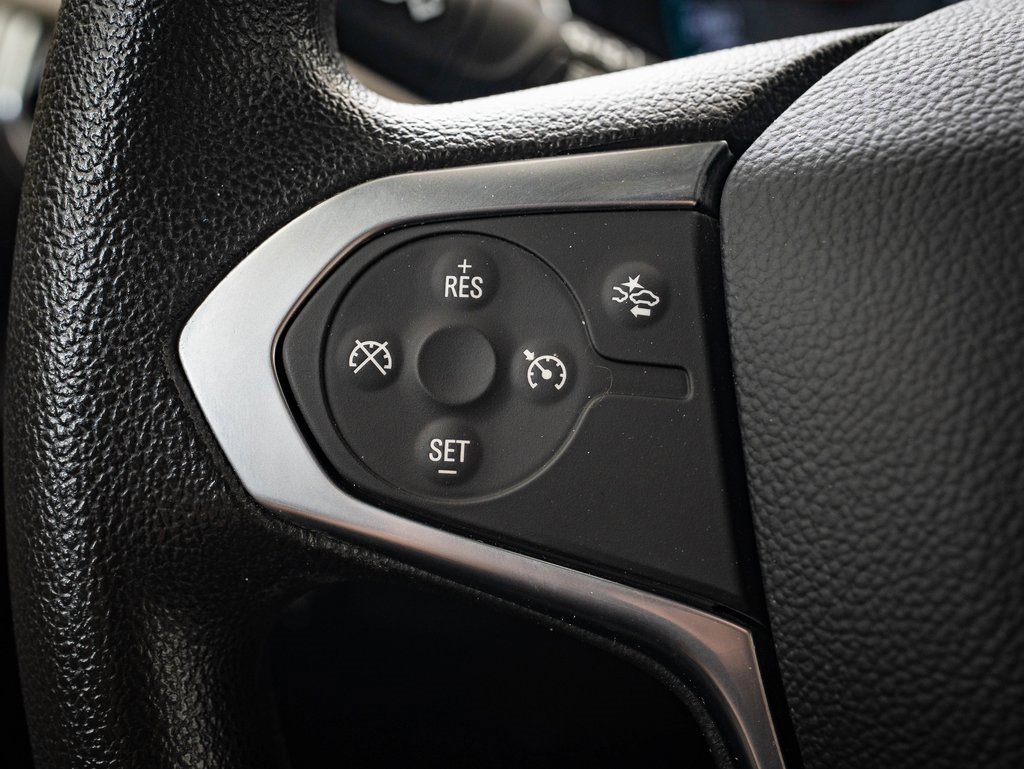 2023 Chevrolet Traverse LS photo 17