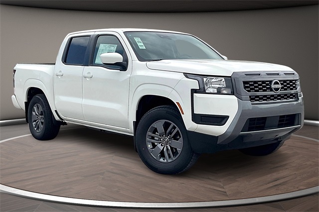 2025 Nissan Frontier SV photo 2