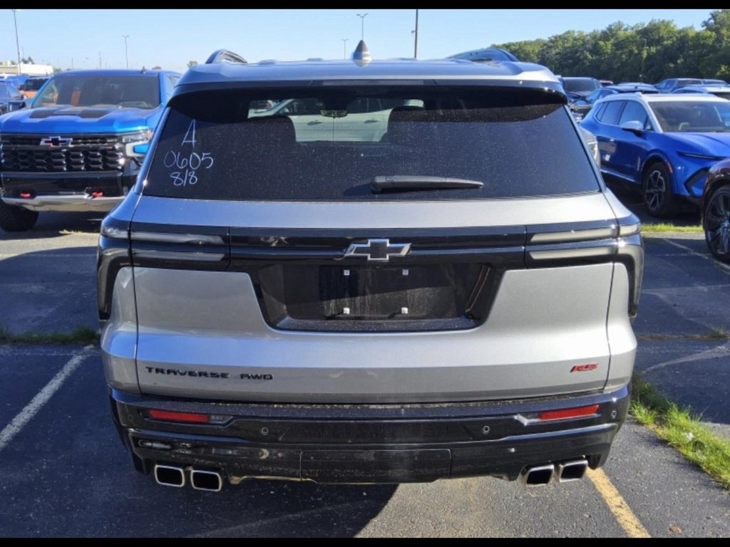2024 Chevrolet Traverse RS photo 5
