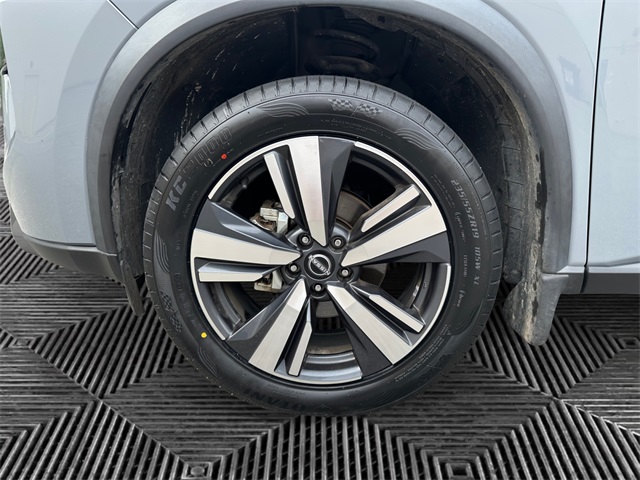 2024 Nissan Rogue SL photo 13