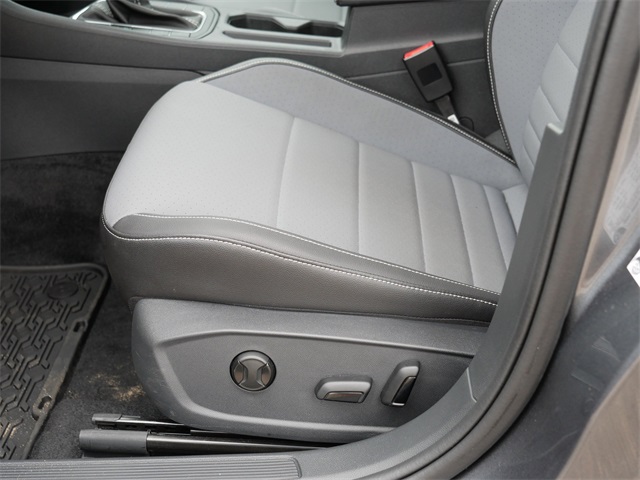 2025 Volkswagen Jetta 1.5T SE photo 14