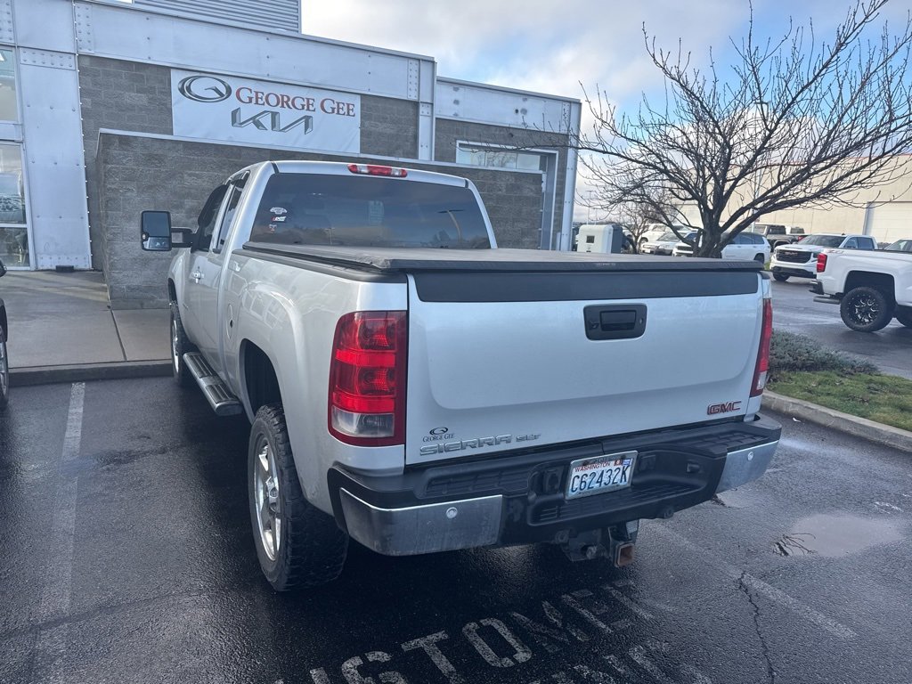 2011 Gmc Sierra 2500 HD SLT photo 3