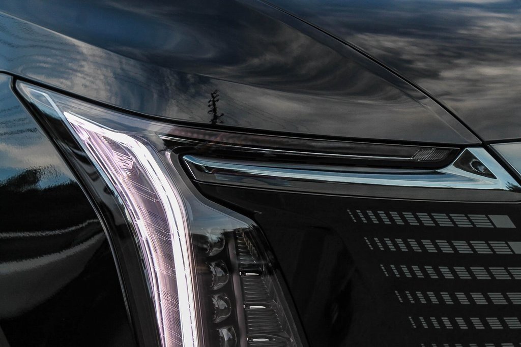 2025 Cadillac Escalade IQ Sport photo 4