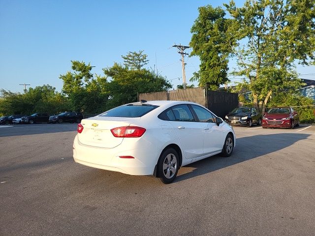 2018 Chevrolet Cruze LS photo 3