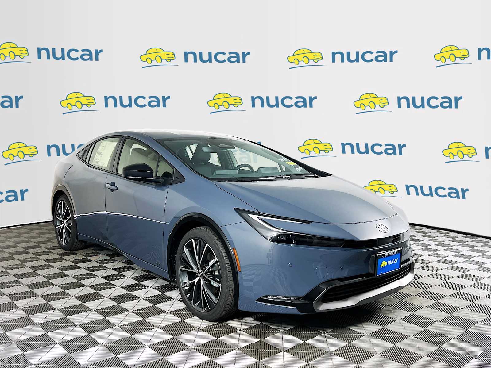 2026 Toyota Prius XLE's photo