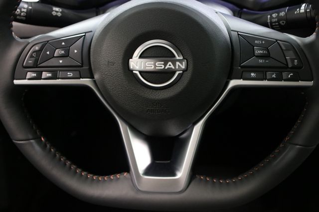 2025 Nissan Sentra SR photo 10