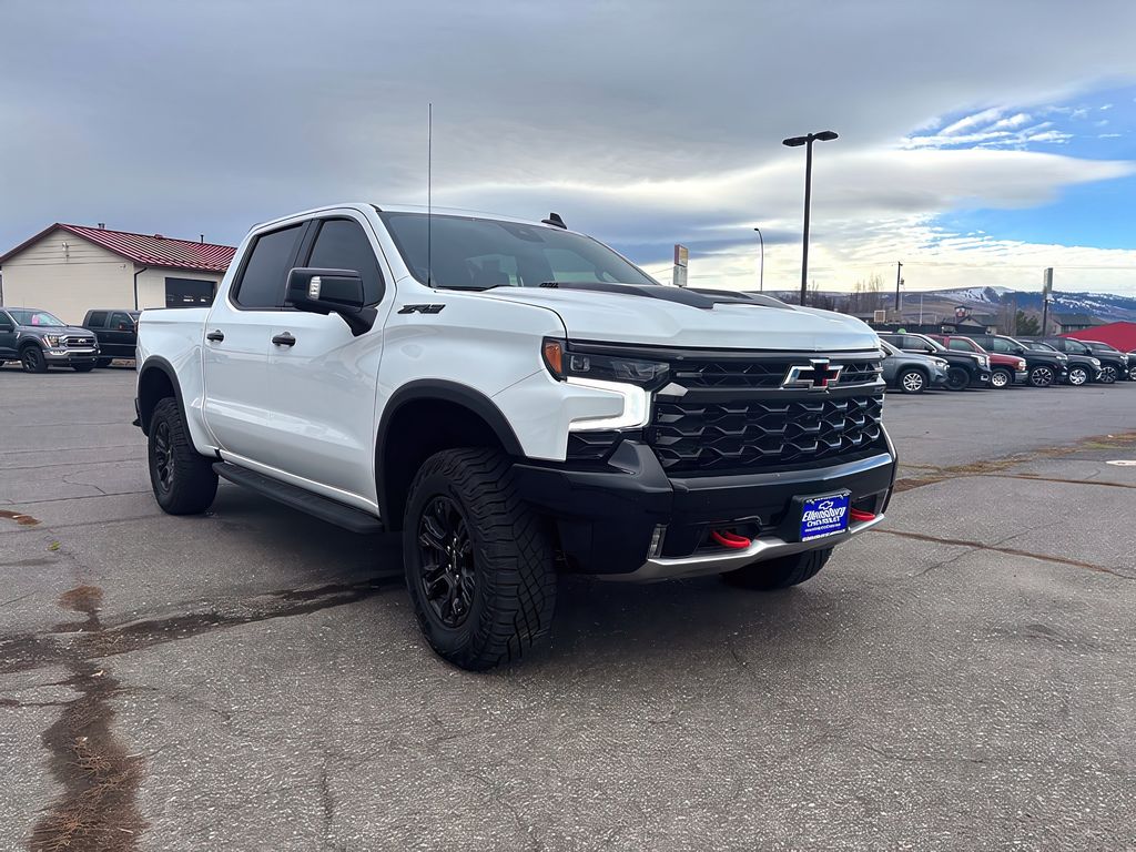 2023 Chevrolet Silverado 1500 ZR2's photo