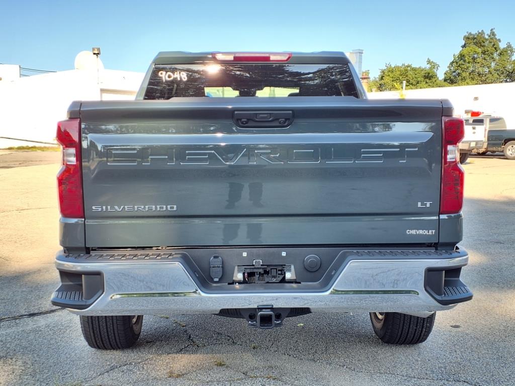 2025 Chevrolet Silverado 1500 LT photo 3