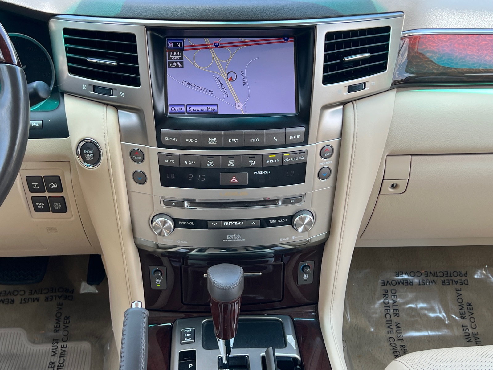 2014 Lexus LX 570 photo 22
