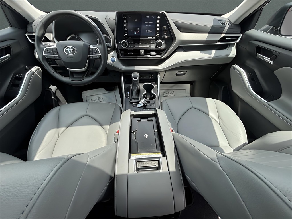 2022 Toyota Highlander Hybrid XLE photo 19