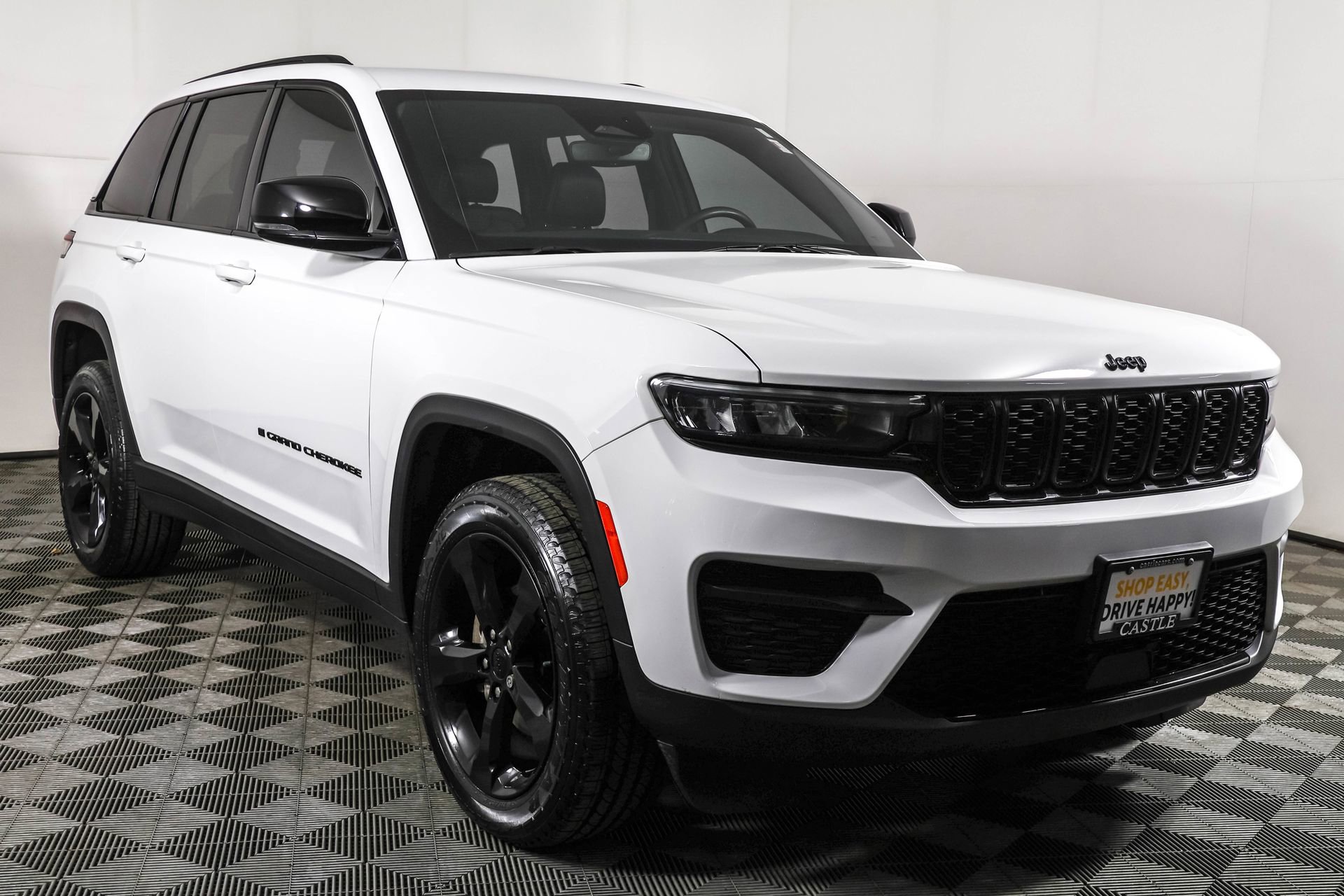 2023 Jeep Grand Cherokee Altitude photo 5