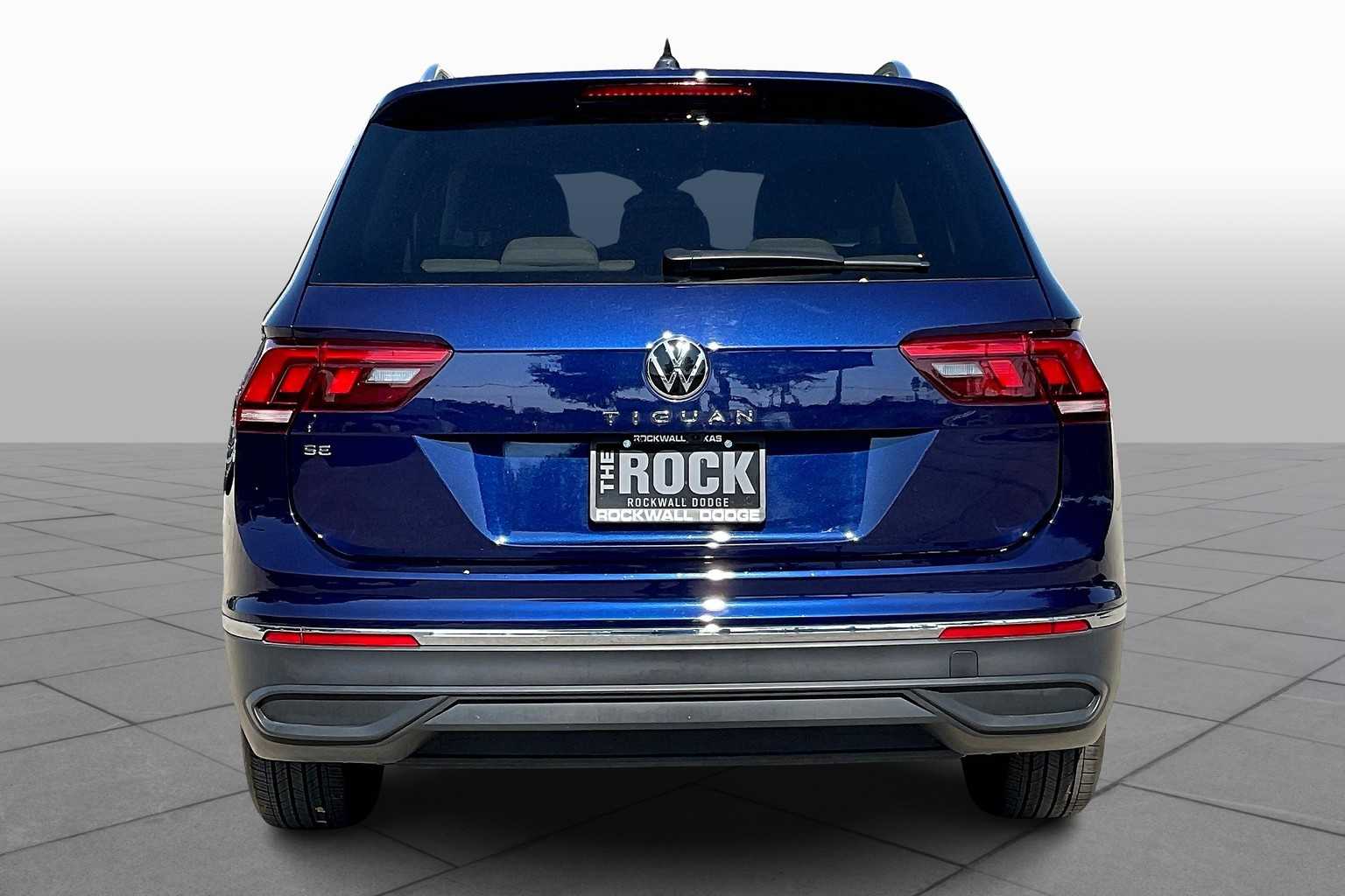 2024 Volkswagen Tiguan SE Wolfsburg Edition photo 4