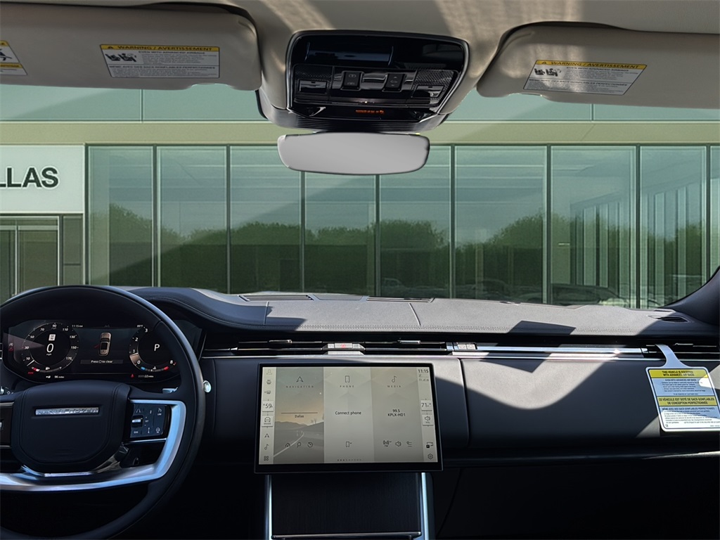 2025 Land Rover Range Rover SE photo 11