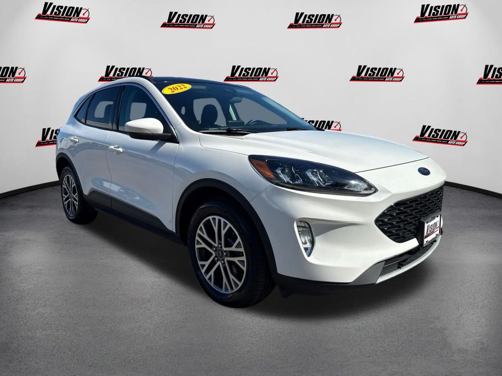 2022 Ford Escape SEL photo 3