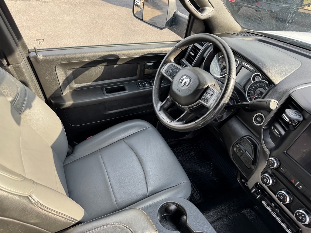2022 Ram 3500 Tradesman photo 24