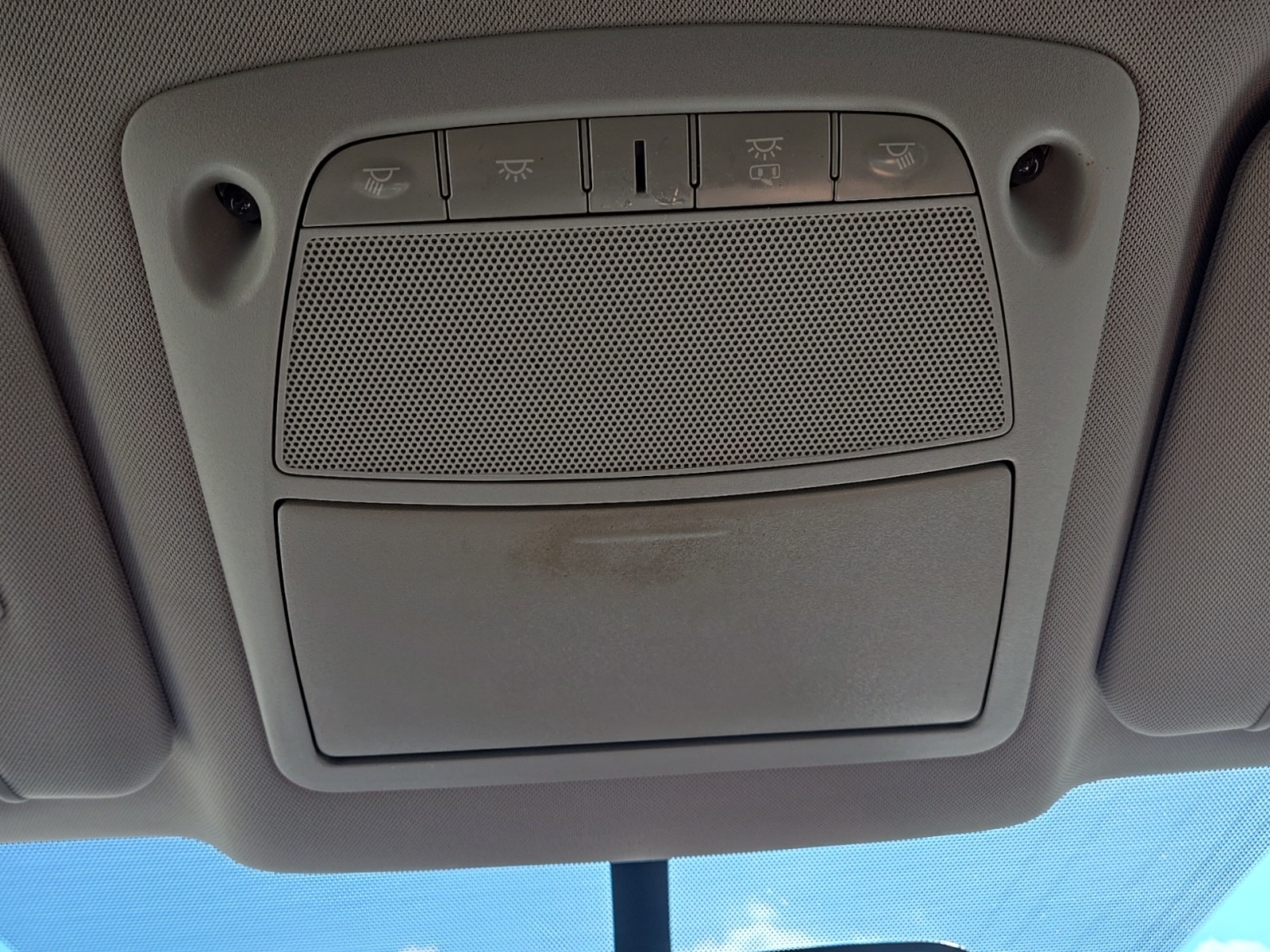 2016 Nissan Rogue SV photo 29