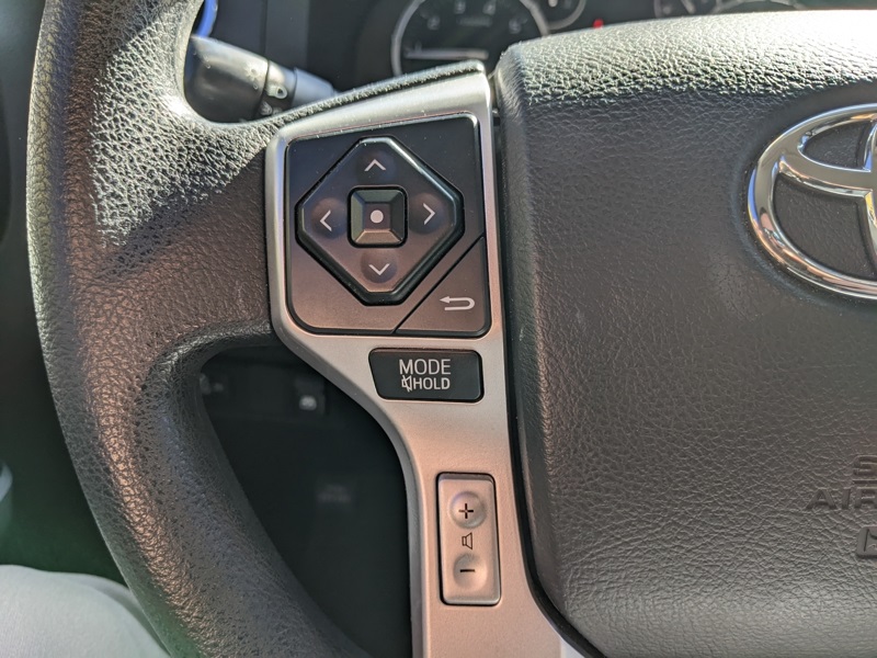 2017 Toyota Tundra SR5 photo 9