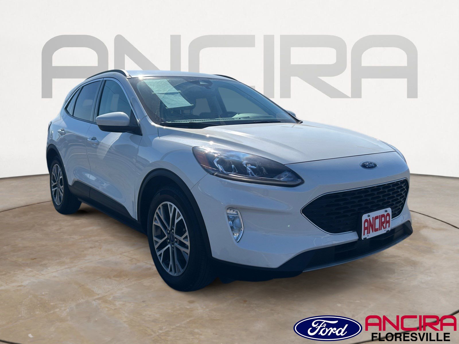 2022 Ford Escape SEL's photo