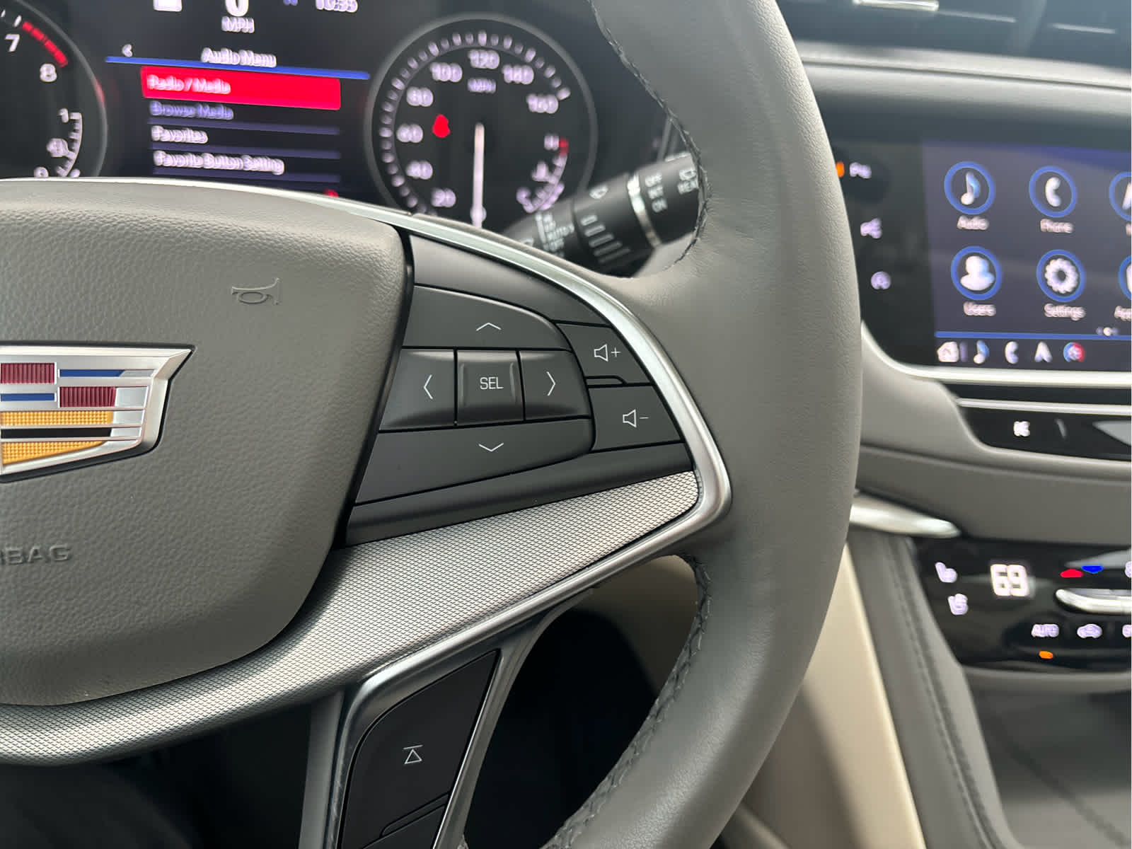 2024 Cadillac XT5 Premium Luxury photo 17