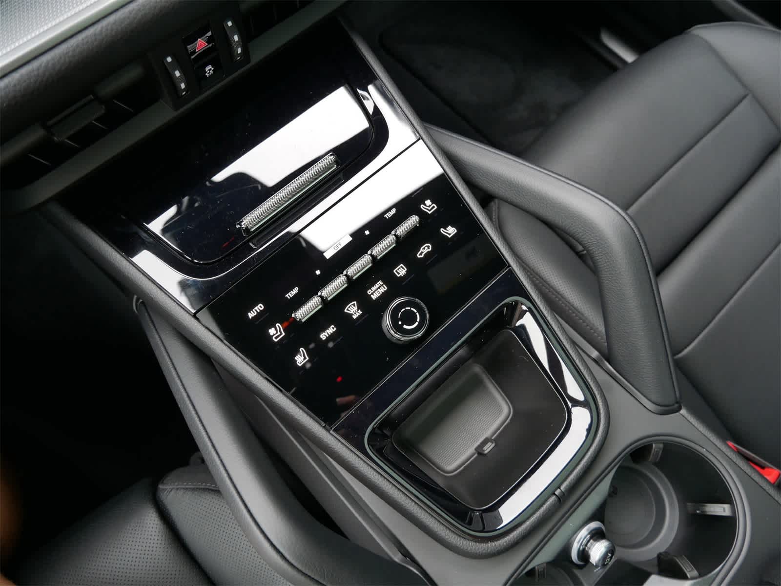 2026 Porsche Cayenne photo 15
