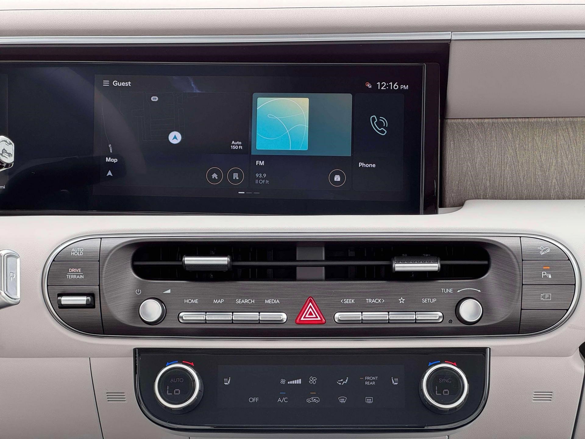 2026 Hyundai Palisade SEL photo 18