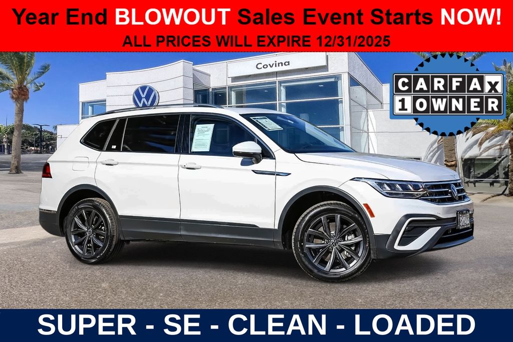 2022 Volkswagen Tiguan SE's photo