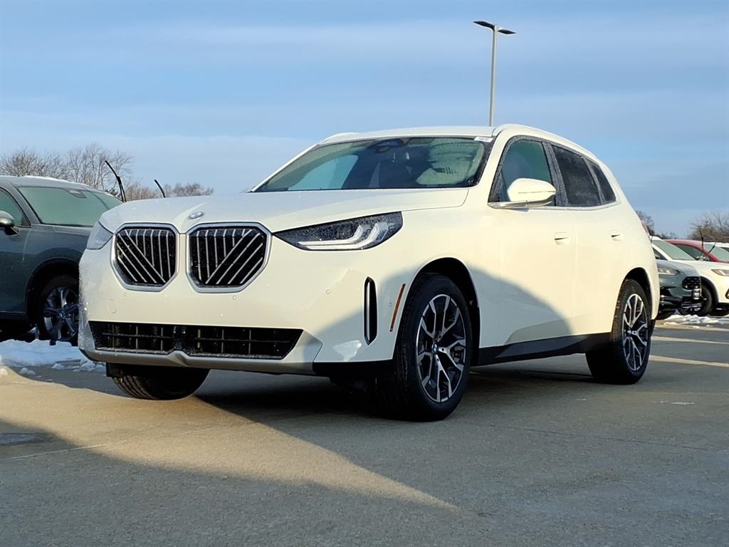 2026 BMW X3 30's photo