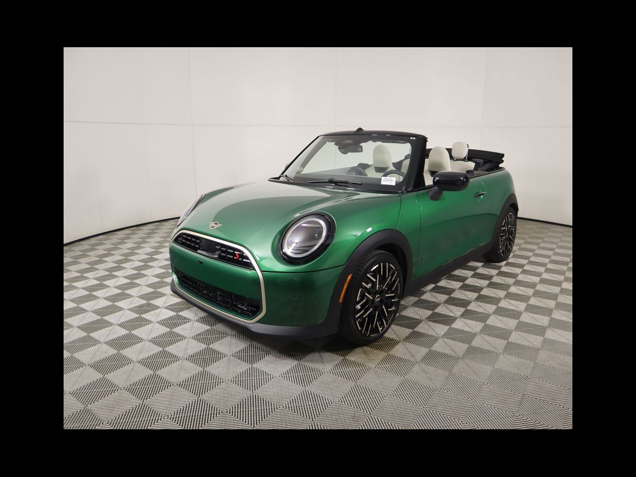 2026 MINI Convertible S's photo