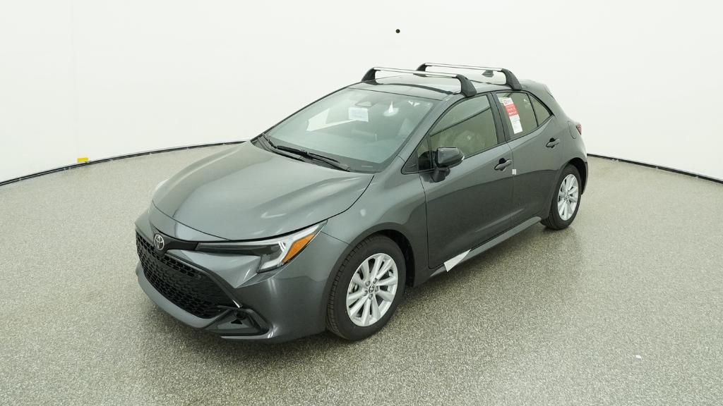 2026 Toyota Corolla Hatchback SE's photo