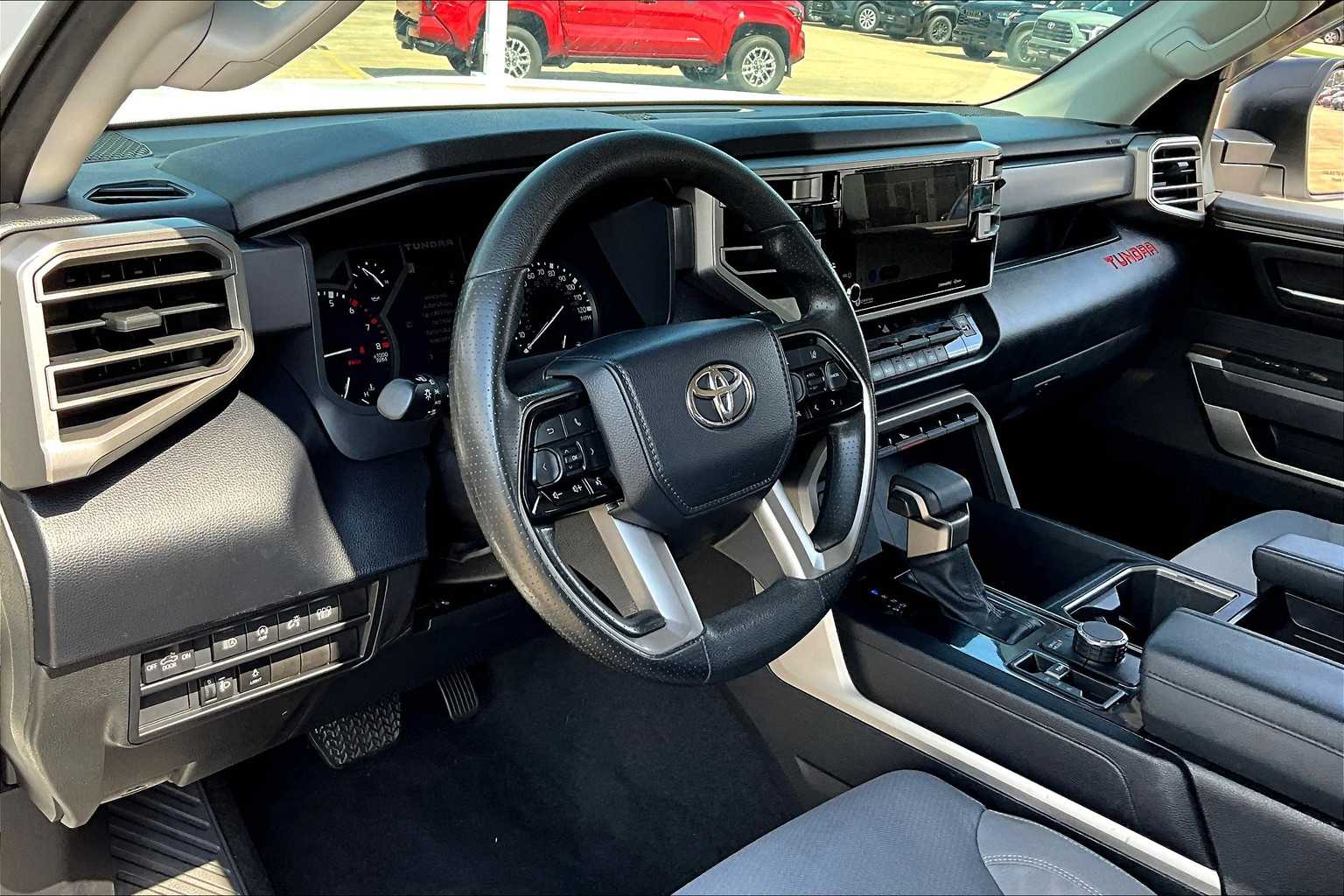 2022 Toyota Tundra SR5 photo 16